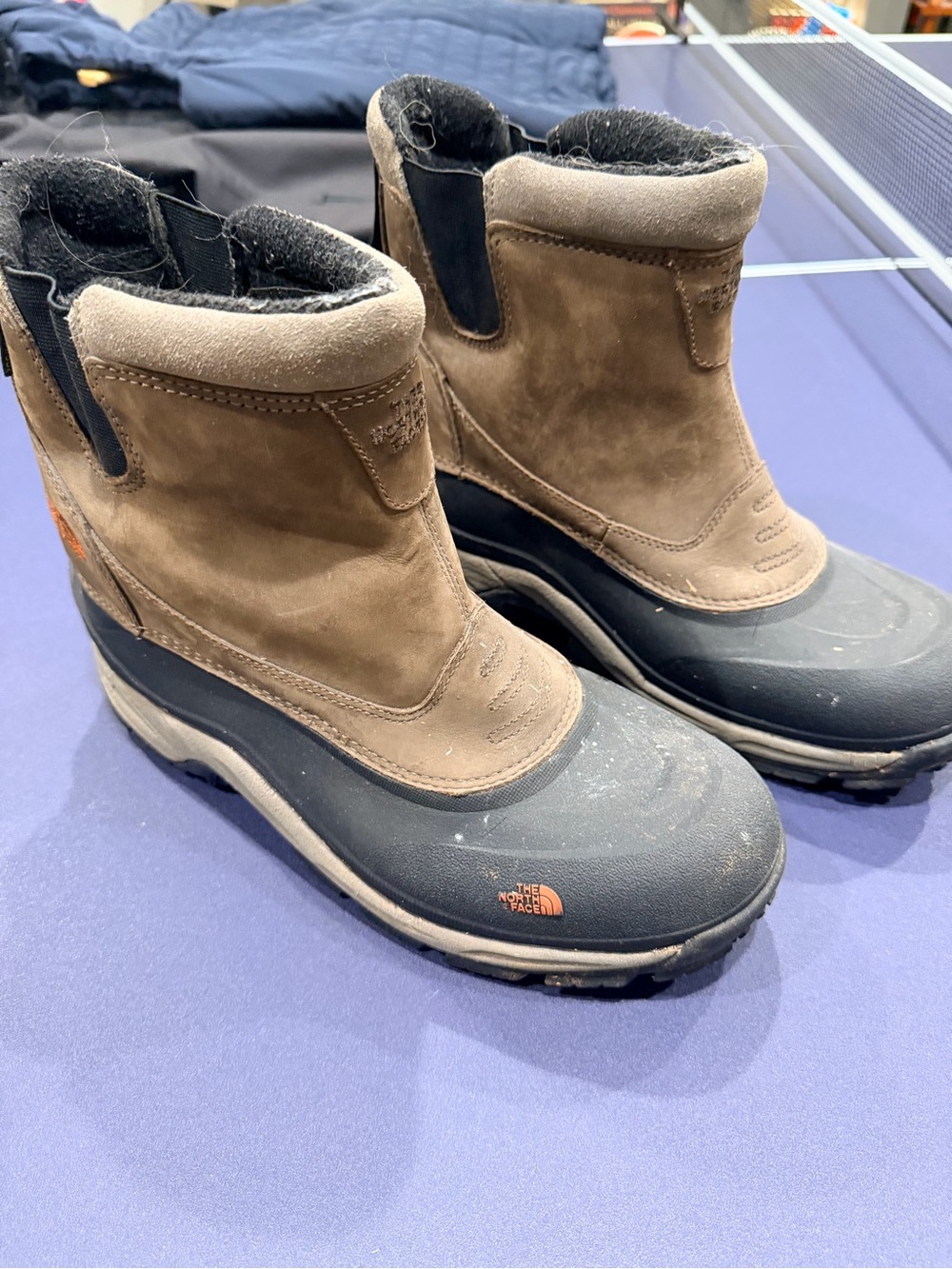 The North Face Brown and Black Men’s Waterproof Snow Boots
